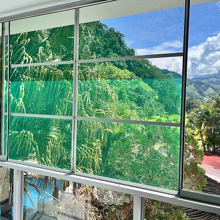 Albergue Turistico Gstir Pozuzo 外观 照片